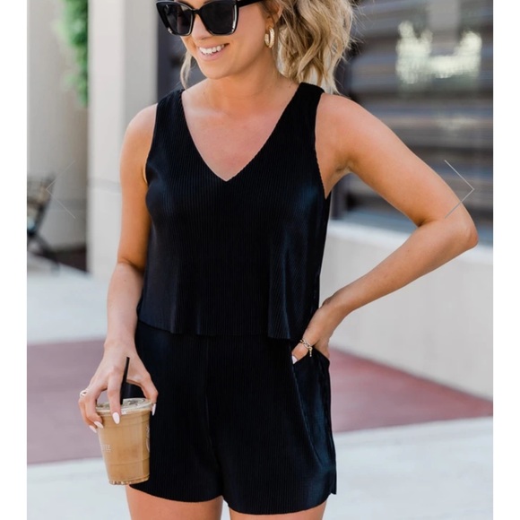 Pink Lily x Living My Best Style Black Romper - Picture 4 of 4